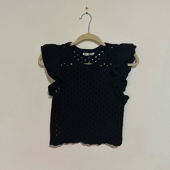 Zara Knitted Crop Top - Picture 2 of 4